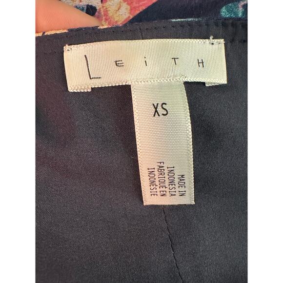 Leith blue floral short sleeves true wrap hi low dress size XS - Picture 3 of 16